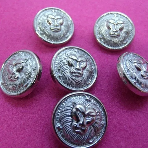 Bouton acrylique de belle qualité vintage argent, 21 mm,vendu par 6 / soit 1,08€ l'unité