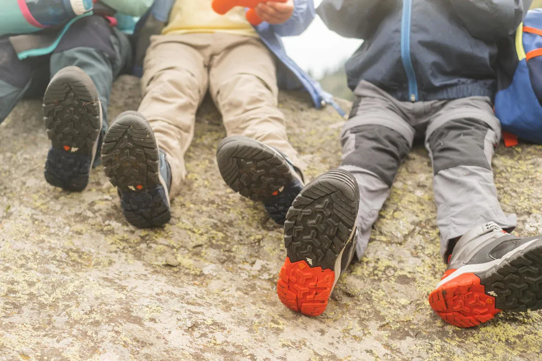 Chaussures imperméables de randonnée -CROSSROCK MID grises- enfant 28 AU 34