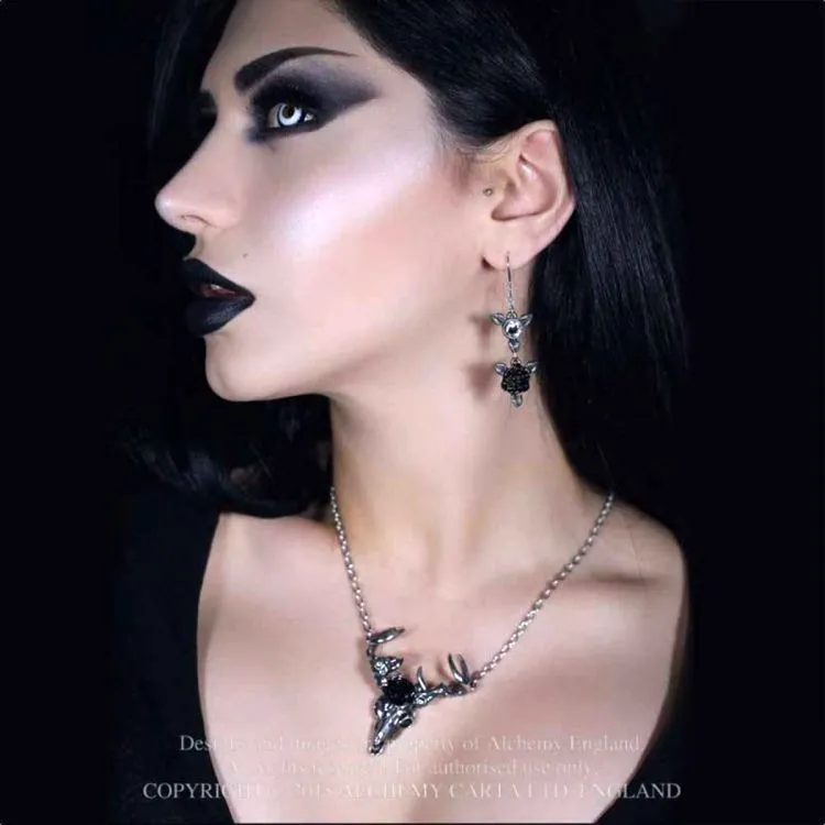 Pendentif 'White Hart, Black Rose'